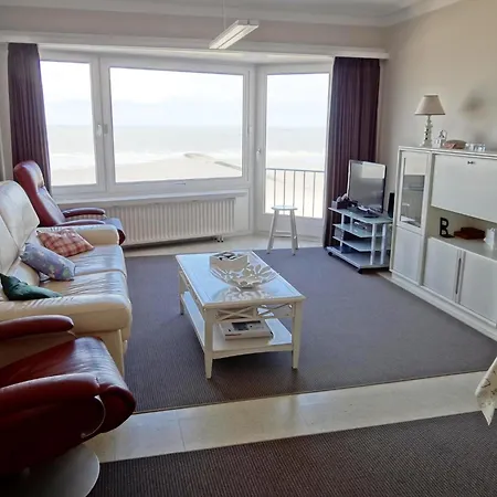 아파트 Coastal Comfort With Garage, Cleaning Included *